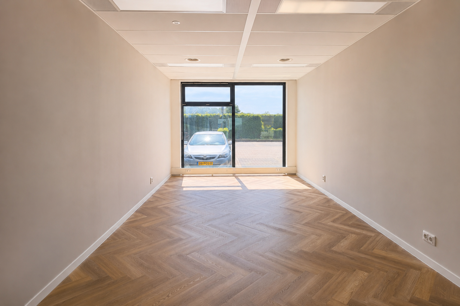 Almere Office (1).png